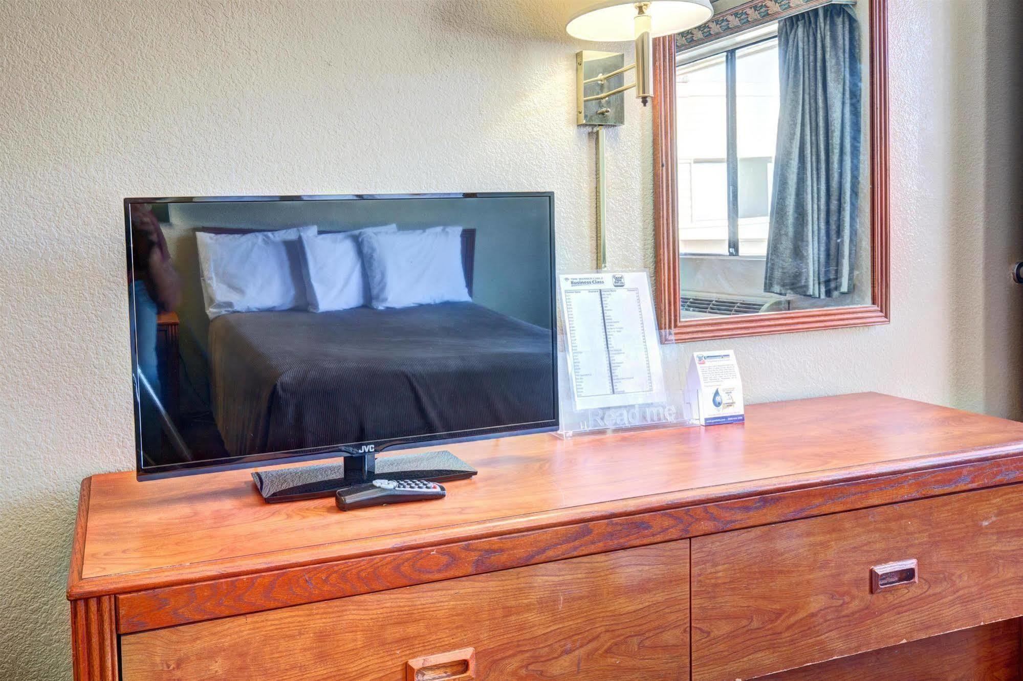 Good Nite Inn Redlands Eksteriør billede